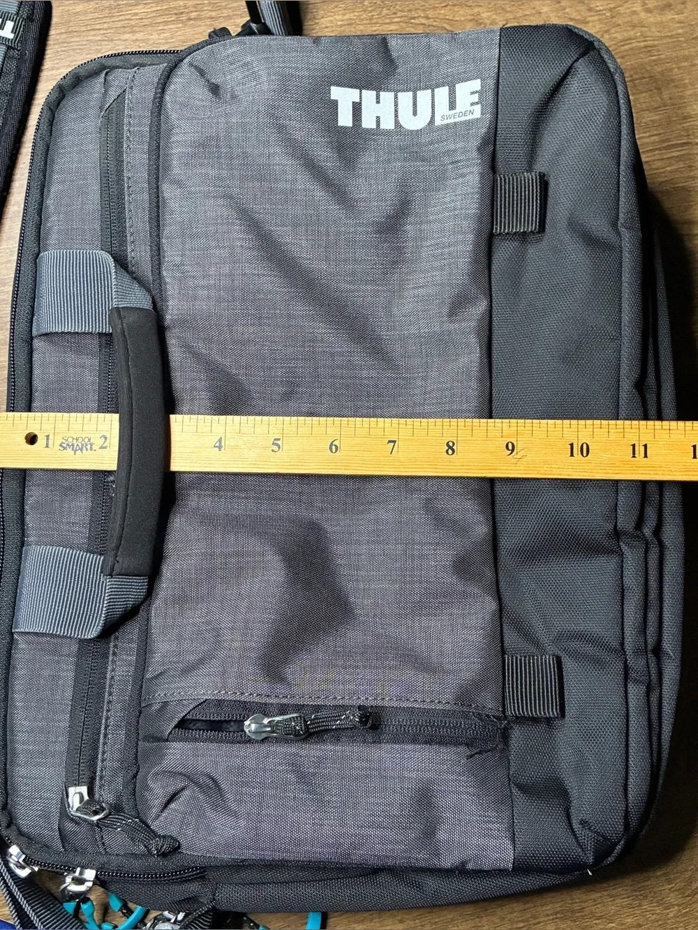 Thule Sweden Straven 13 Inch Laptop Macbook Deluxe Bag Gray & Black